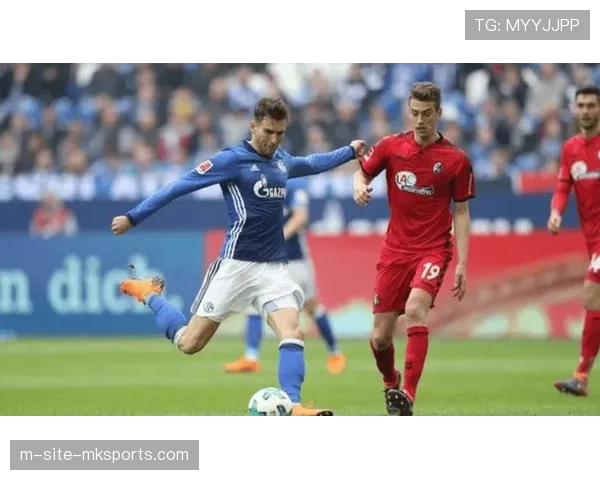 药厂杯赛逆转十人帕德博恩，加时赛绝杀锁定胜局晋级在望